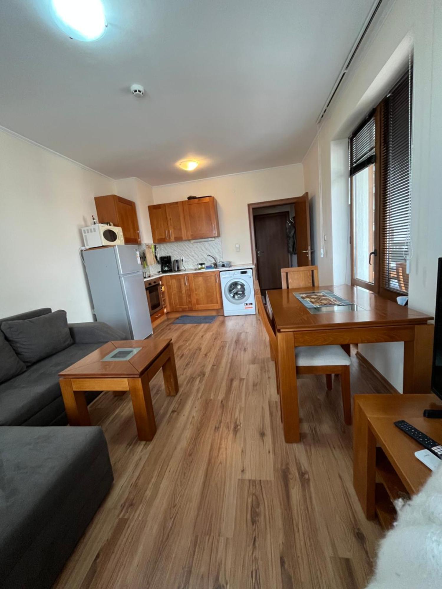 Ski Zone At Gondola, Warm And Cosy, Wifi, Ac, Netflix, Perfect One Bedroom Appartment, Beautiful View Bansko Bagian luar foto